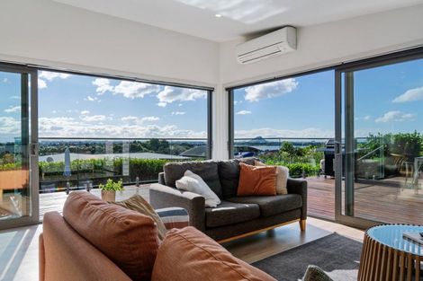 Photo of property in 34 Orion Drive, Welcome Bay, Tauranga, 3112