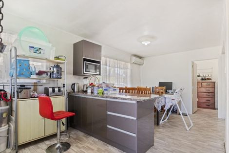 Photo of property in 16 Halswell Street, Mangere East, Auckland, 2024
