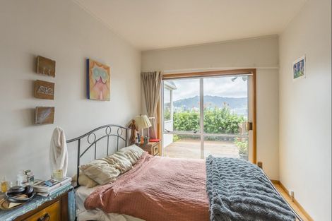 Photo of property in 53 Hawker Street, Mount Victoria, Wellington, 6011