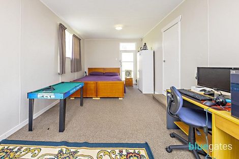 Photo of property in 6 Joanne Place, Rosehill, Papakura, 2113
