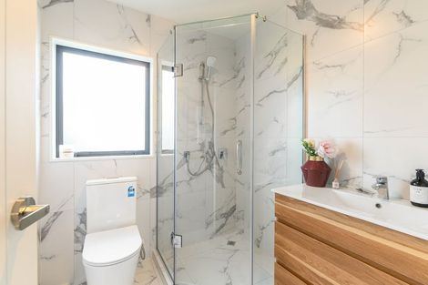 Photo of property in 3/7 Ranui Station Road, Ranui, Auckland, 0612