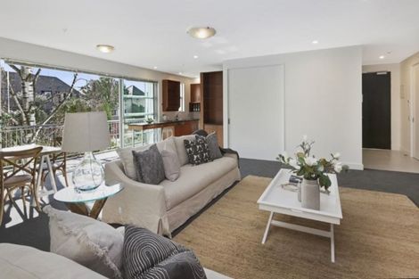 Photo of property in Braemar Apartments, 2/2 Cranmer Square, Christchurch Central, Christchurch, 8013