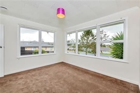 Photo of property in 38 Christmas Road, Manurewa, Auckland, 2102