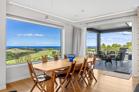 Photo of property in 28 Matheson Bush Road, Leigh, 0985