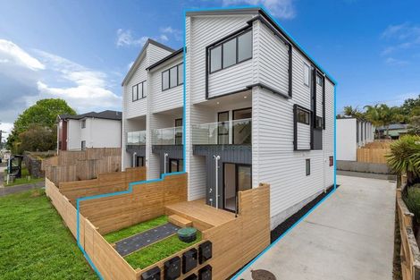 Photo of property in 94 Godley Road, Green Bay, Auckland, 0604