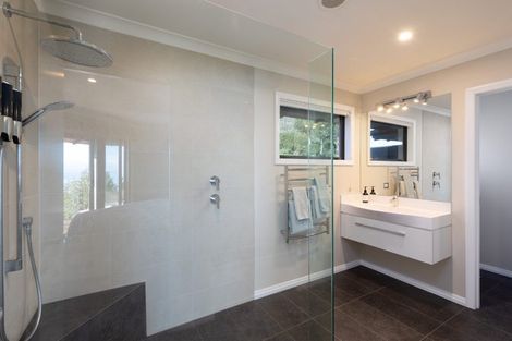 Photo of property in 10 Lighthouse View, Atawhai, Nelson, 7010