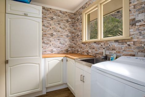 Photo of property in 107 Branxholm Street, Roxburgh, 9500