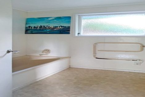 Photo of property in 50 Rehia Road, Massey, Auckland, 0614