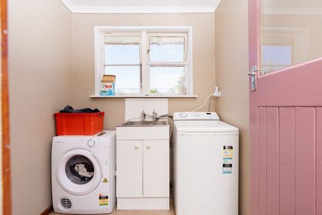 Photo of property in 17 Glenelg Street, Bradford, Dunedin, 9011