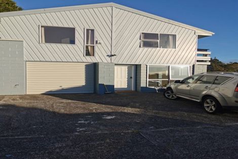 Photo of property in 50 Girrahween Drive, Totara Vale, Auckland, 0629