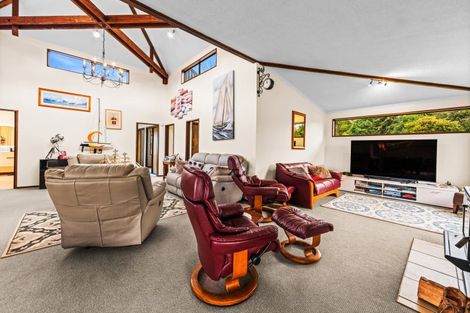 Photo of property in 37 Chinnerys Road, Woodend, 7610