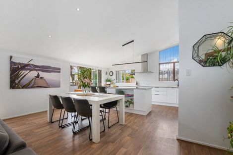 Photo of property in 11 Icarus Place, Sunnybrook, Rotorua, 3015