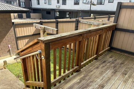 Photo of property in 4/3 Wallson Crescent, Wiri, Auckland, 2104