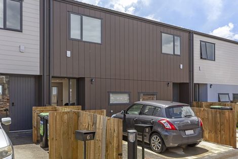 Photo of property in 8 Dorothy Thorpe Way, New Lynn, 0600