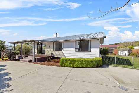 Photo of property in 34 Medina Crescent, Parklands, Christchurch, 8083