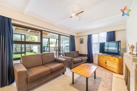 Photo of property in 33 Compton Crescent, Taita, Lower Hutt, 5011