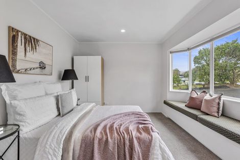 Photo of property in 16 Alec Craig Way, Gulf Harbour, Whangaparaoa, 0930