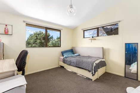 Photo of property in 16 Karaka Grove, Raumati Beach, Paraparaumu, 5032