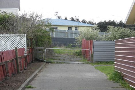 Photo of property in 1c Kowhai Street, Castlecliff, Wanganui, 4501