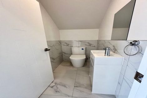 Photo of property in 56 Casuarina Road, Half Moon Bay, Auckland, 2012