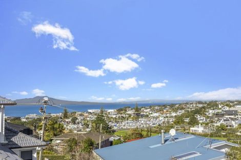Photo of property in 34a Seaview Road, Castor Bay, Auckland, 0620