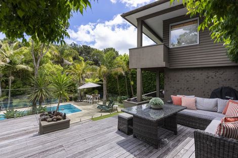 Photo of property in 14 Aberdeen Road, Campbells Bay, Auckland, 0620