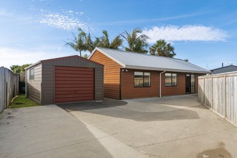 Photo of property in 31b Lyn Grove, Papamoa Beach, Papamoa, 3118