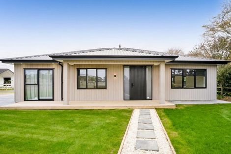 Photo of property in 21 Airport Drive, New Plymouth Airport, New Plymouth, 4373