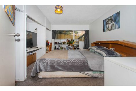 Photo of property in 1/52 Pupuke Road, Hillcrest, Auckland, 0627