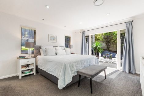 Photo of property in 30 Hogarth Rise, West Harbour, Auckland, 0618