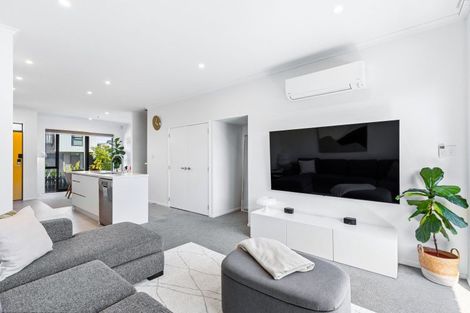 Photo of property in 25 David Carnegie Road, Hobsonville, Auckland, 0616