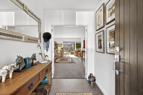 Photo of property in 4 Cascade Drive, Wanaka, 9305