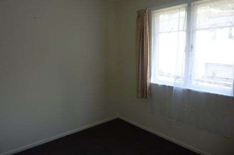 Photo of property in 12 Barrie Avenue, Papatoetoe, Auckland, 2025