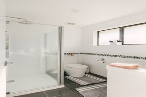 Photo of property in 9 Aspen Way, Kelvin Grove, Palmerston North, 4414
