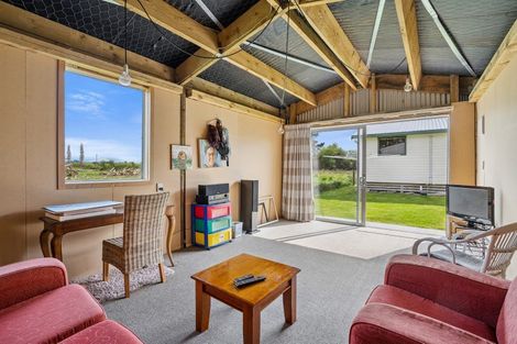 Photo of property in 2 Avon Street, Lumsden, 9730