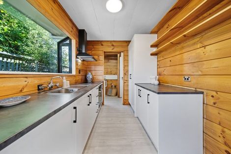 Photo of property in 2/74 Aorangi Road, Bryndwr, Christchurch, 8053