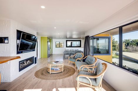 Photo of property in 265 Clifton Road, Te Awanga, 4102