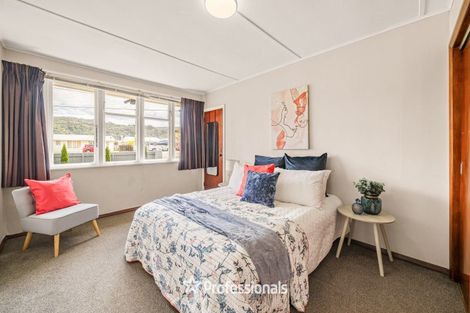 Photo of property in 1110 High Street, Taita, Lower Hutt, 5011