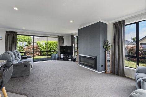Photo of property in 9 Huetu Place, Bell Block, New Plymouth, 4312