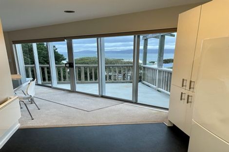 Photo of property in 15 Pinelands Avenue, Seatoun, Wellington, 6022