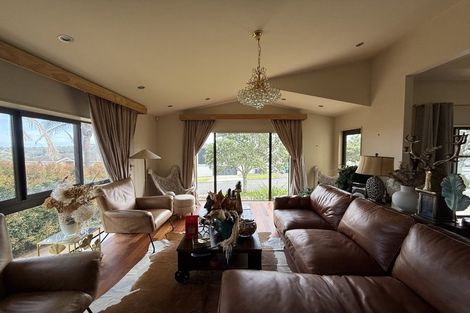 Photo of property in 71 Kittiwake Drive, Schnapper Rock, Auckland, 0632