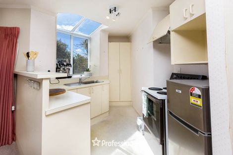 Photo of property in 4f1- Comeskey Grove, Elderslea, Upper Hutt, 5018