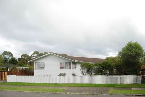 Photo of property in 13 Marvon Downs Avenue, Pakuranga Heights, Auckland, 2010