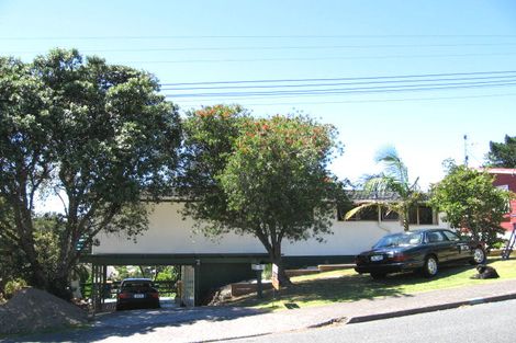 Photo of property in 8 Kia Ora Road, Beach Haven, Auckland, 0626