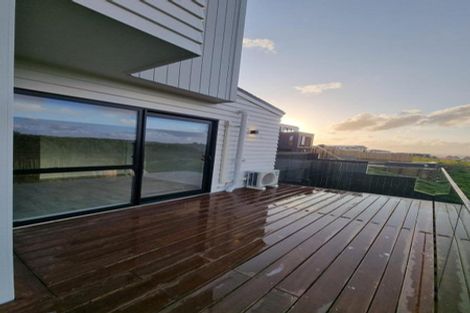 Photo of property in 13 Grand Ridge Avenue, Flat Bush, Auckland, 2019