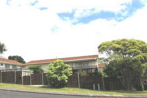 Photo of property in 2/100 Lynn Road, Bayview, Auckland, 0629