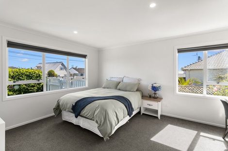 Photo of property in 401 Carrington Street, Upper Vogeltown, New Plymouth, 4310