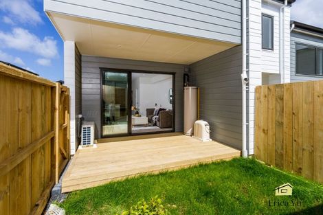 Photo of property in 55c Redwood Drive, Massey, Auckland, 0614