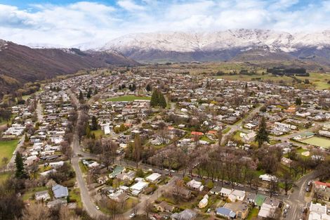 Photo of property in 6 Merioneth Street, Arrowtown, 9302