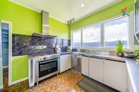 Photo of property in 16 Major Drive, Kelson, Lower Hutt, 5010